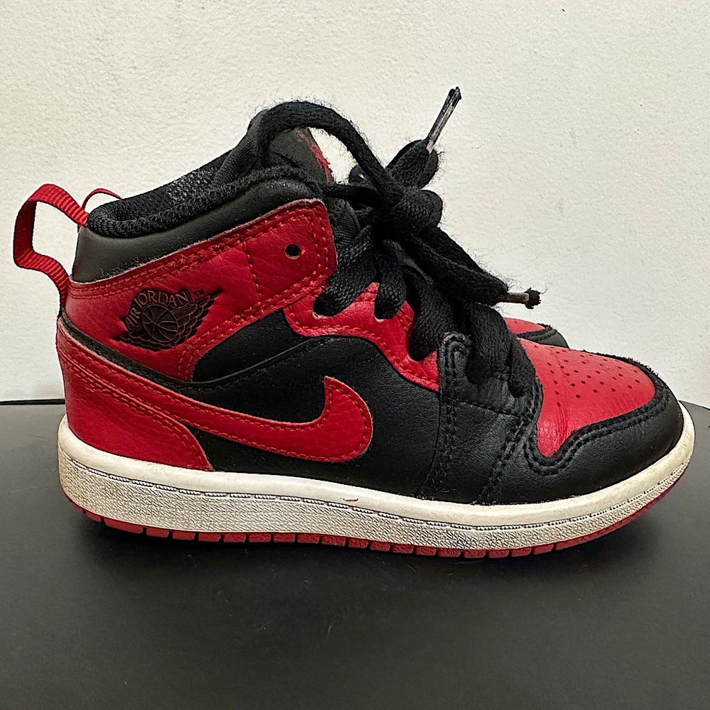 Air Jordan 1 Mid ‘Black, Gym-Red, & White’